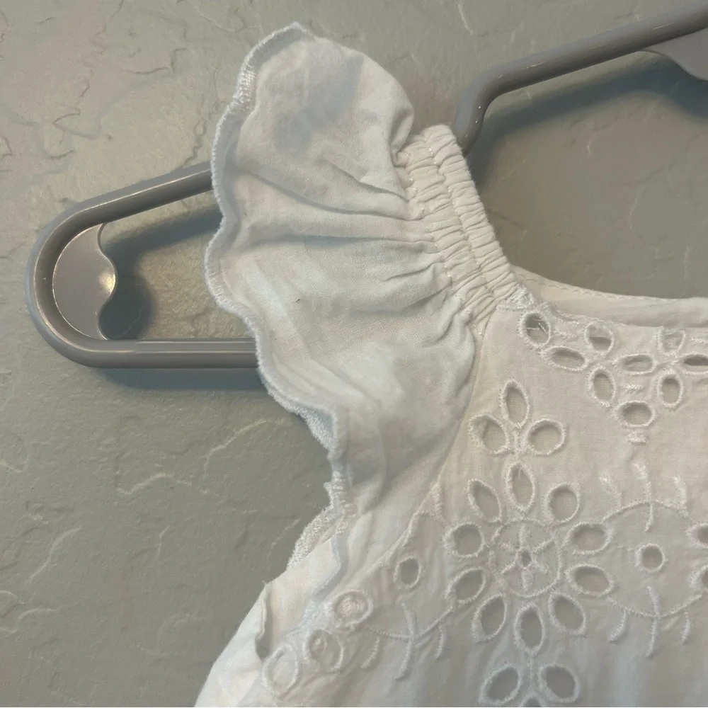 Baby Gap white eyelet dress with flutter sleeves 3-6 months